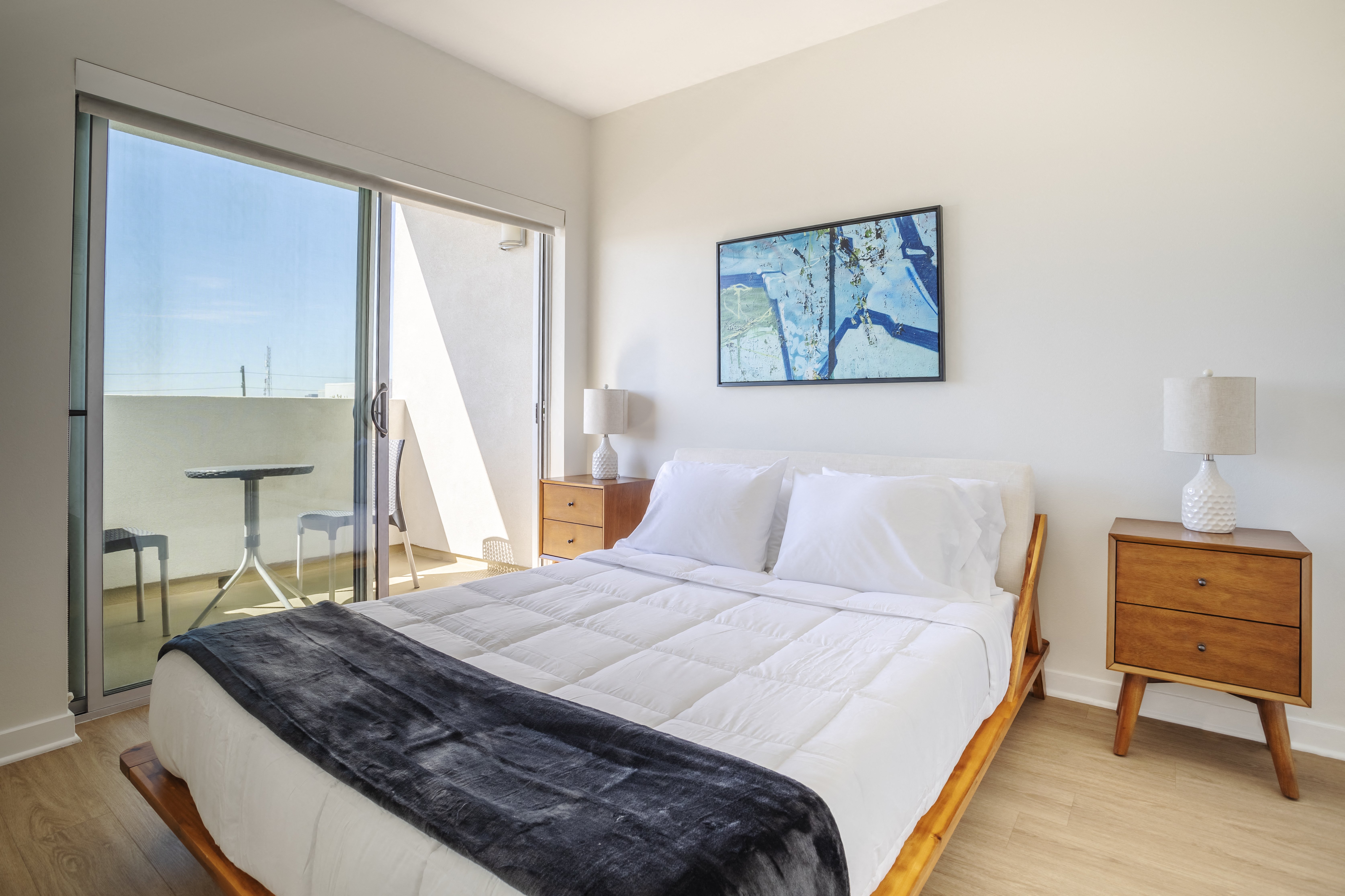 West-Los-Angeles-Apartments-NMS-1759-Beloit-3Loft-Bed1